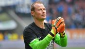 Former Arsenal Goalkeeper Alex Manninger Dies at 48 in Car-Train Collision Accident 994551