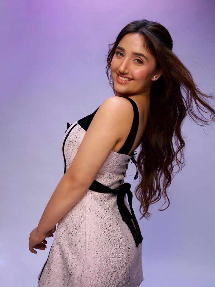 Get Summer Party Ready Like Bigg Boss 19 Fame Ashnoor Kaur In A Pretty Sequin Mini Dress 993086