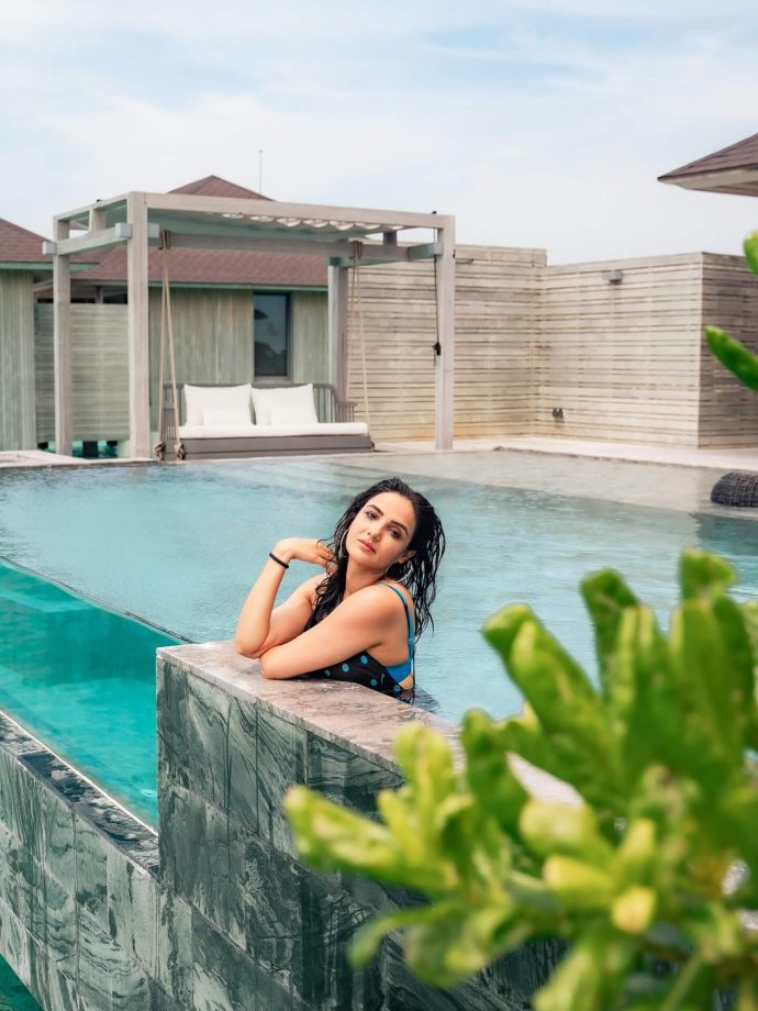 Jasmin Bhasin Sets Beach Style Goals In A Playful Polka Dot Dress 993728