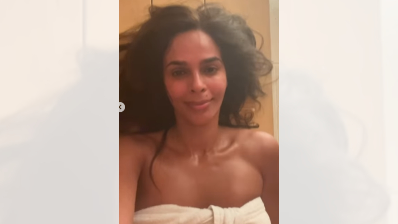 Mallika Sherawat embraces wellness in detox mode, shares cozy sauna moments in a bathrobe 995812