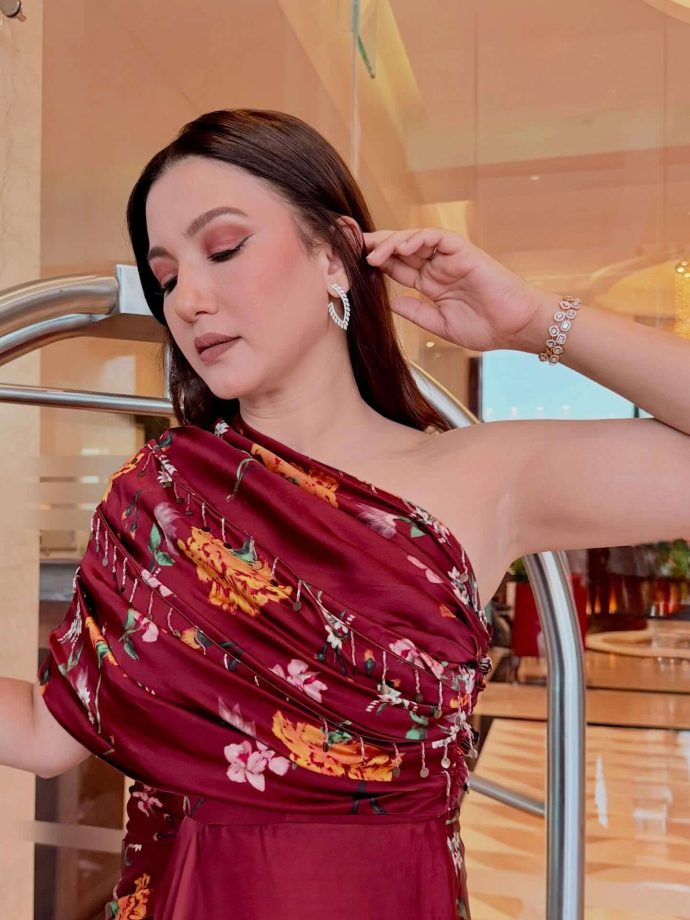 Mother Is Mothering! Gauahar Khan Stuns in a One-Shoulder Floral Gown After Welcoming Her Second Child 995068