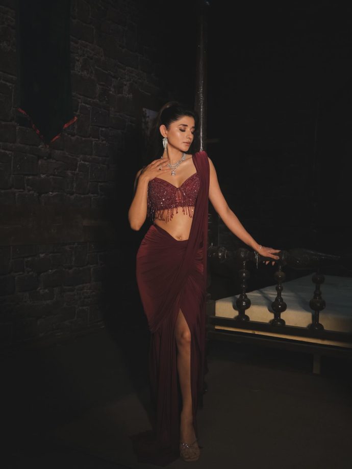Naagin 7 Actress Kanika Mann Flaunts Curves In Maroon Wine Saree-like Attire, Ekta Kapoor Reacts 994813