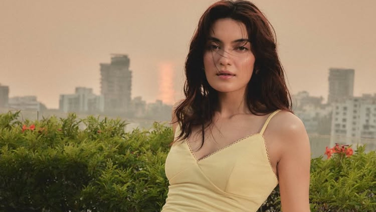 Pratibha Ranta Serves Effortless Sunset Style in a Yellow Dress 993315