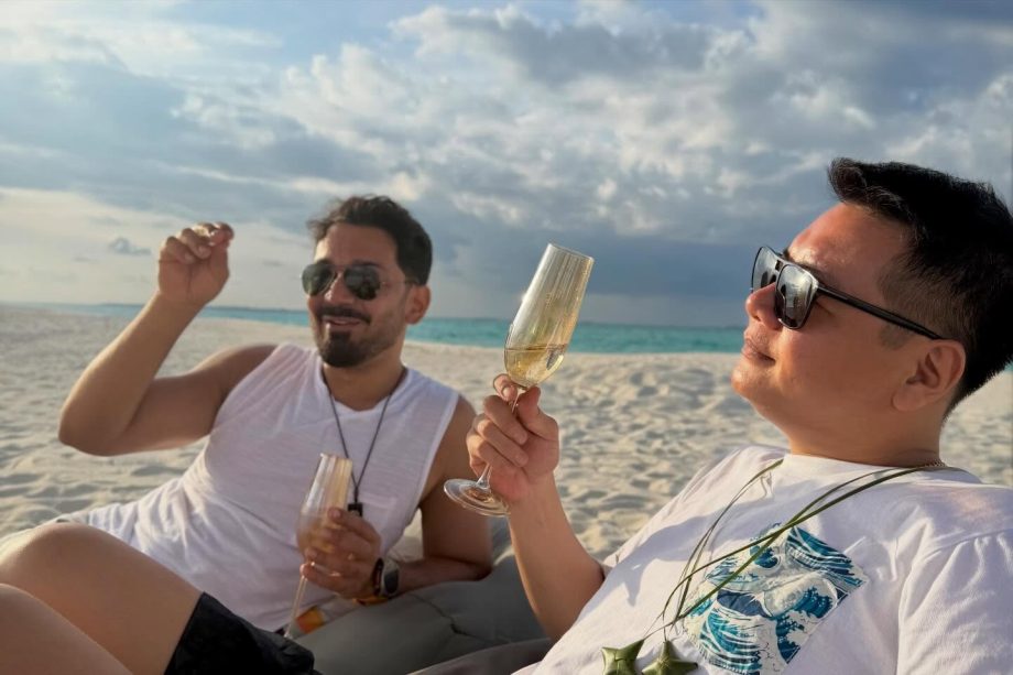 Rubina Dilaik and Abhinav Shukla turn up the heat in swimsuits on their Maldives vacation 995705