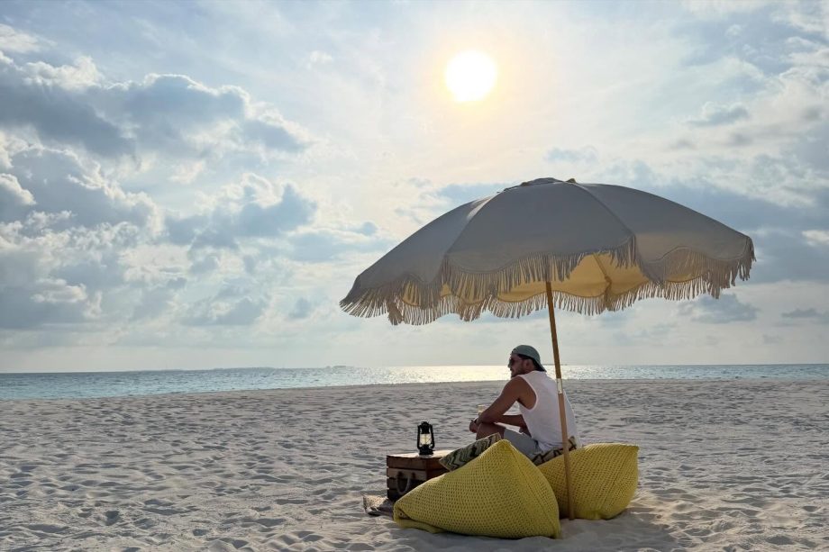 Rubina Dilaik and Abhinav Shukla turn up the heat in swimsuits on their Maldives vacation 995706