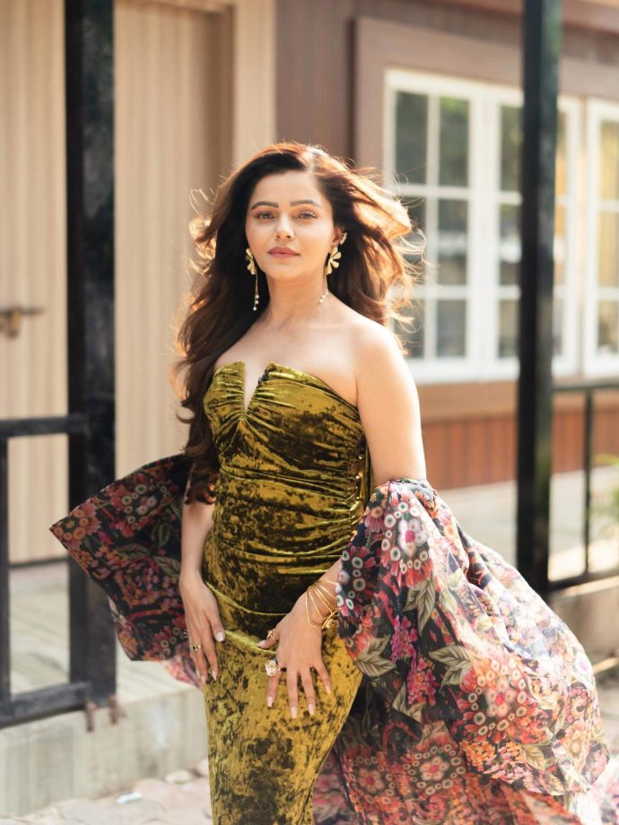 Rubina Dilaik Commands Attention In A Sculpted Velvet Gown 993737