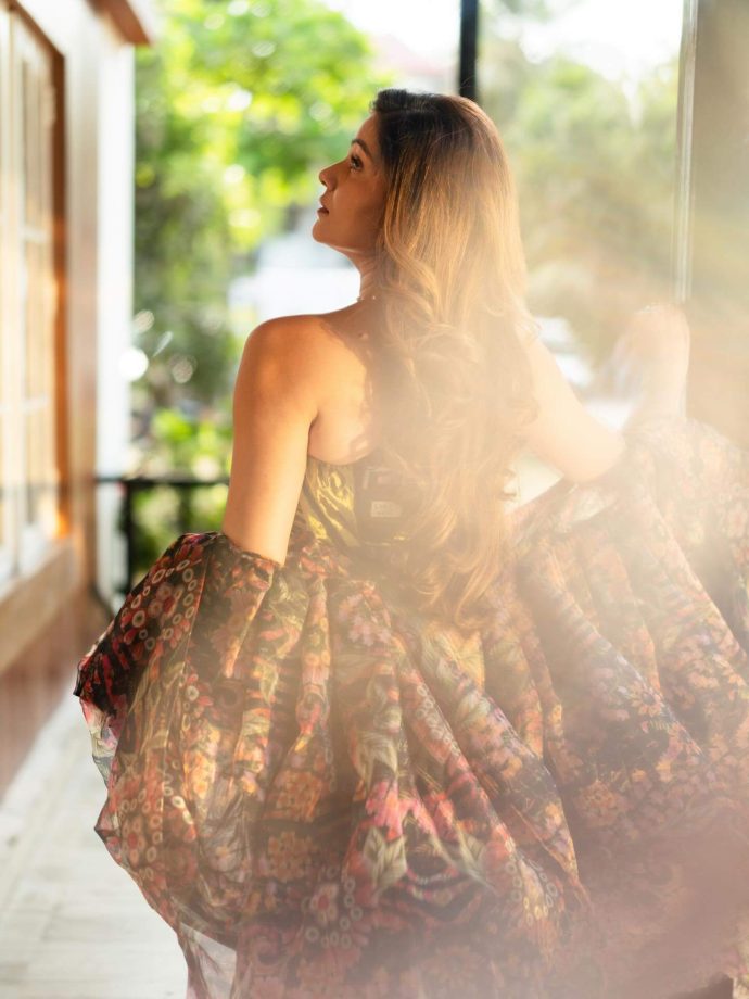 Rubina Dilaik Serves Red Carpet Moment In Olive Green Gown With Printed Trail Shrug: See Pics 993428