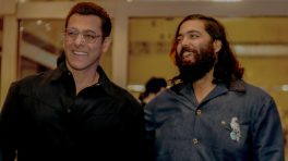 Salman Khan Writes A Sweet Note For Anant Ambani On His Birthday, Climbs On His Back In Adorable Pic