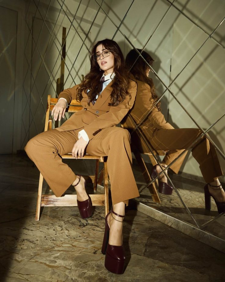 Shivangi Joshi Redefines Boss Lady Style In A Sharp Brown Suit 993926