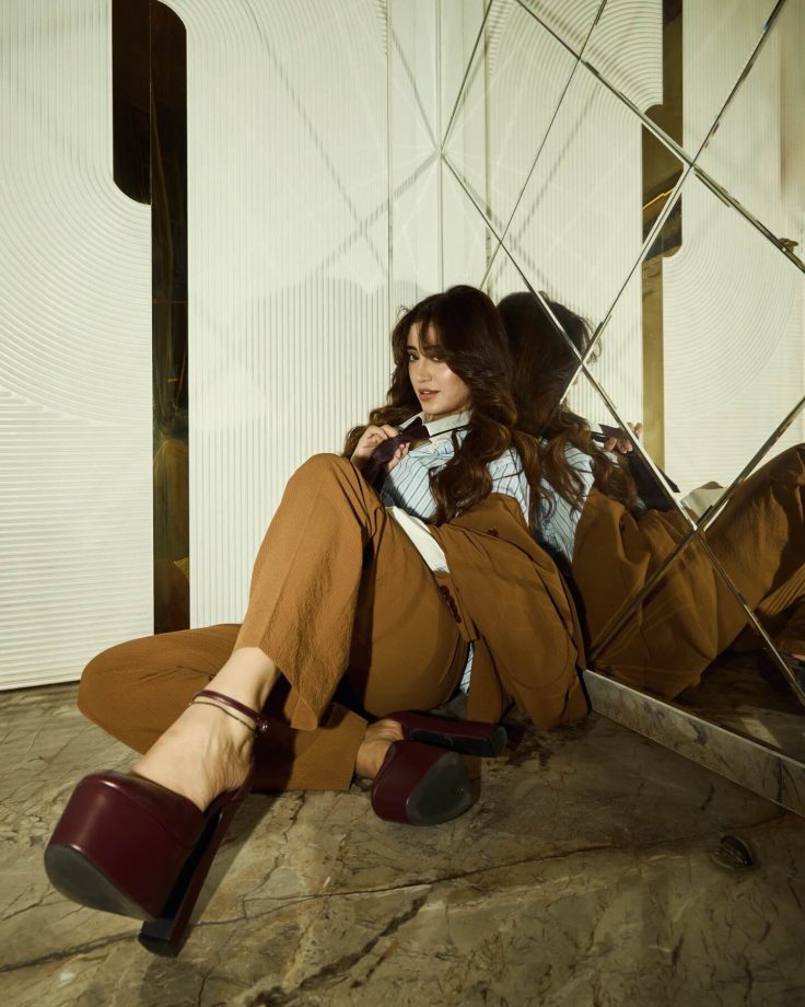 Shivangi Joshi Redefines Boss Lady Style In A Sharp Brown Suit 993929