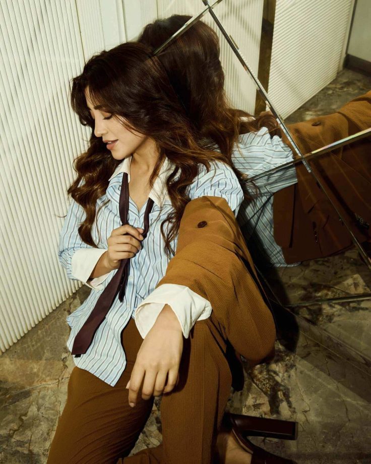 Shivangi Joshi Redefines Boss Lady Style In A Sharp Brown Suit 993931