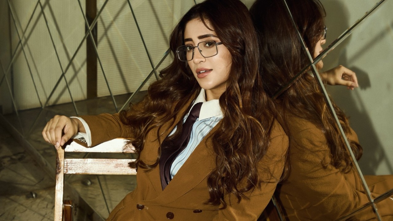 Shivangi Joshi Redefines Boss Lady Style In A Sharp Brown Suit 993914