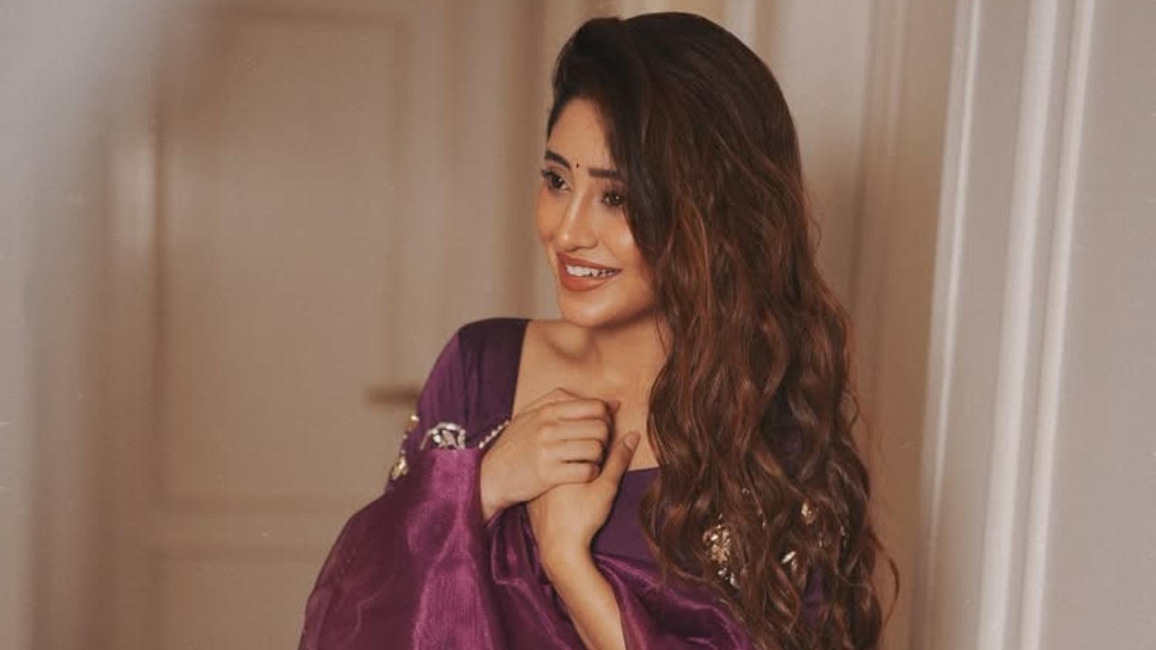 Shivangi Joshi stuns in a romantic ethnic look that feels straight out of a dream 995031