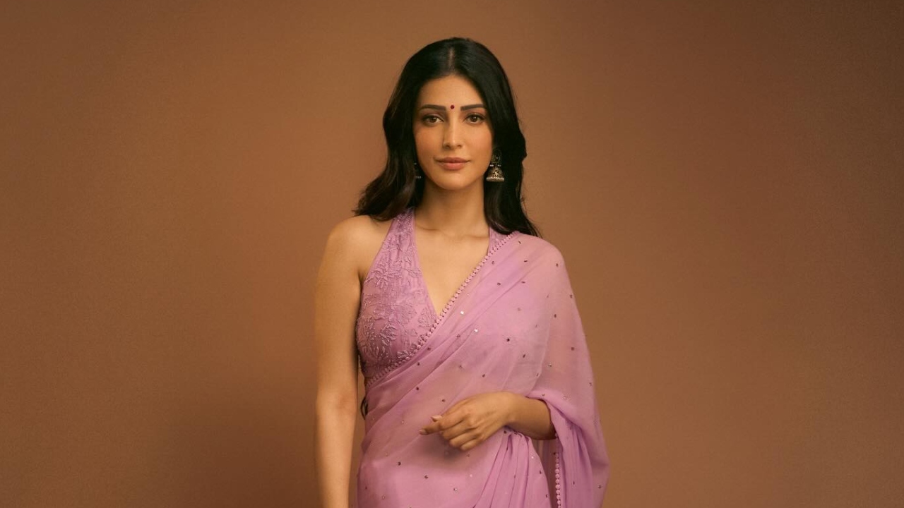 Shruti Hassan Makes Hearts Flutter In A Lavender Mirror Work Saree with Halter Blouse: Take A Look 993207