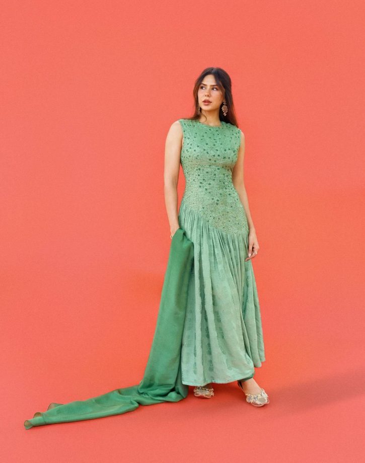 Sonam Bajwa Keeps It Fresh and Simple in Green 995301