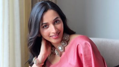 Srinidhi Shetty Keeps It Simple Yet Stunning In Pink Saree