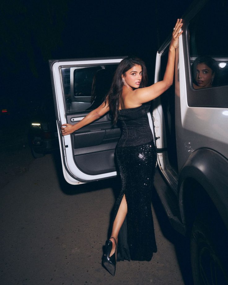 Wamiqa Gabbi goes all black and lets the look speak 995352