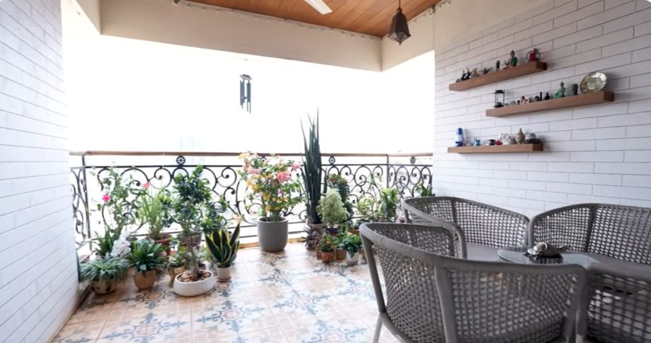 A Cozy Entertainment Zone To An Aesthetic Drawing Room: Peek Into Maniesh Paul's Luxurious Mumbai Home 997740