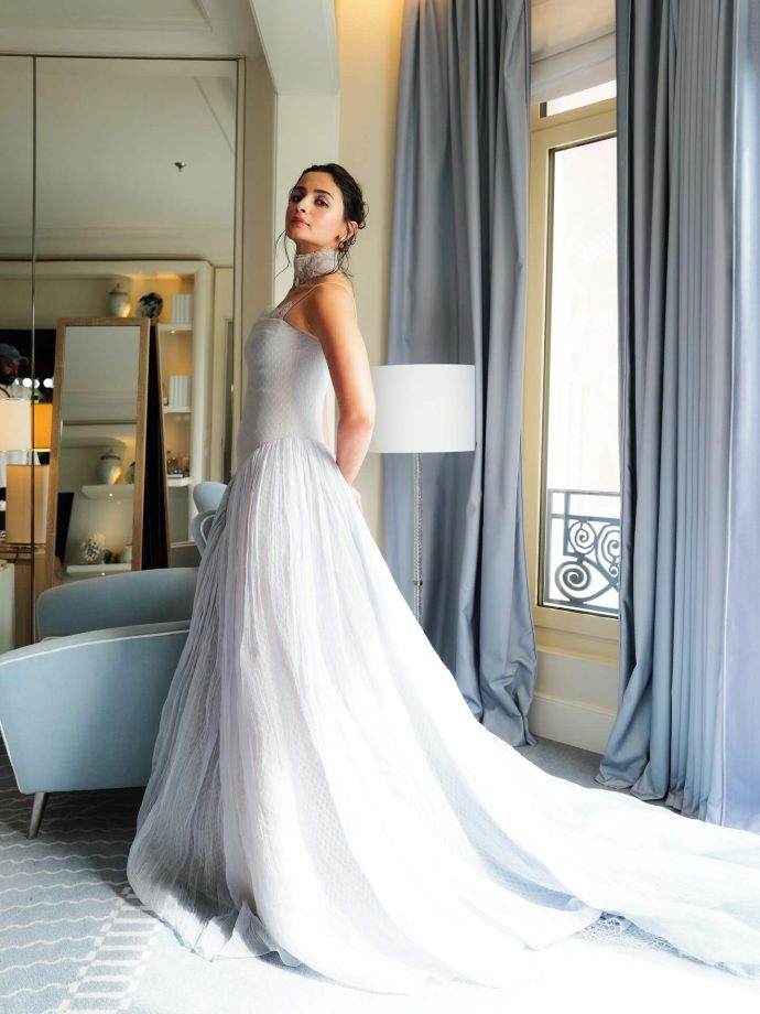Alia Bhatt’s Steel Blue Cannes 2026 Look Leaves Priyanka Chopra Smitten; Fans Call Her “Indian Disney Princess” 997236