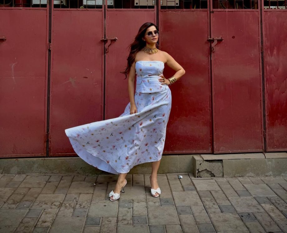 Check out Rubina Dilaik’s Summer Look 998170