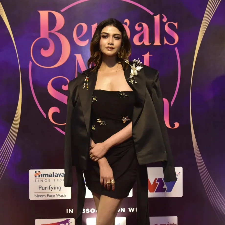 Dazzling Divas Own The Red Carpet at TRENDS Presents IWMBuzz.com’s Bengal’s Most Stylish Awards – Season 3 997118