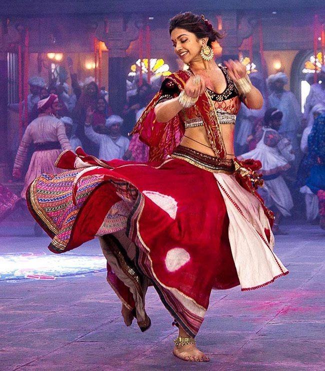 From Deepika Padukone and Alia Bhatt to Sankruti Jayana: Actresses Who Brought Garba Magic Alive on Screen 996474
