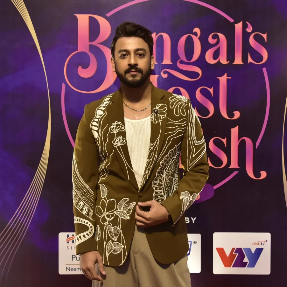 Hot Hunks Who Ruled The Red Carpet At TRENDS Presents IWMBuzz.com’s Bengal’s Most Stylish Season 3 996991