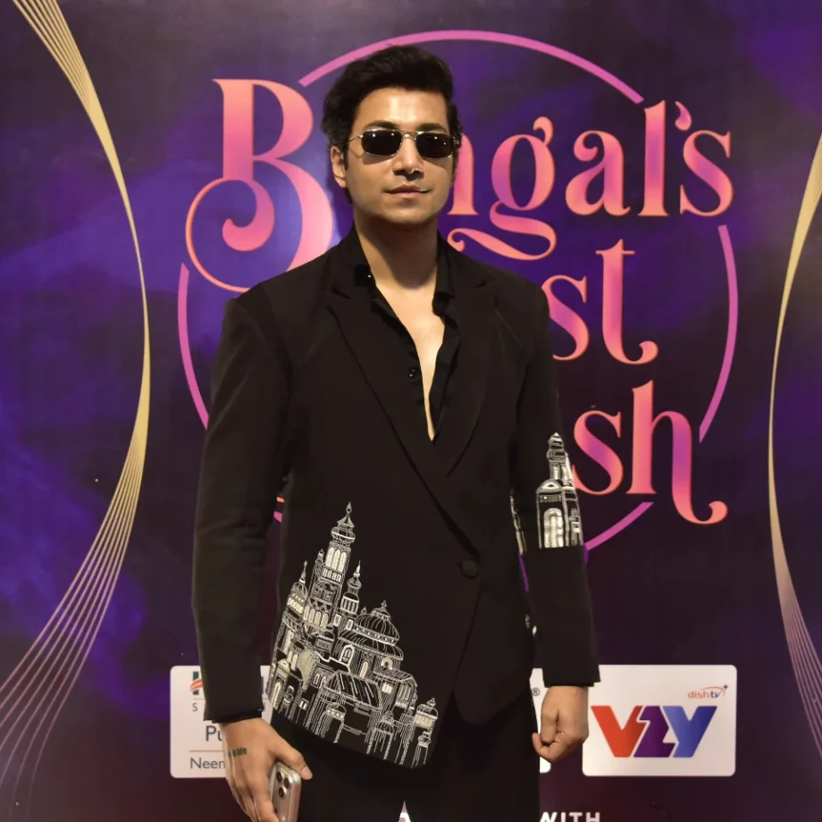 Hot Hunks Who Ruled The Red Carpet At TRENDS Presents IWMBuzz.com’s Bengal’s Most Stylish Season 3 996992