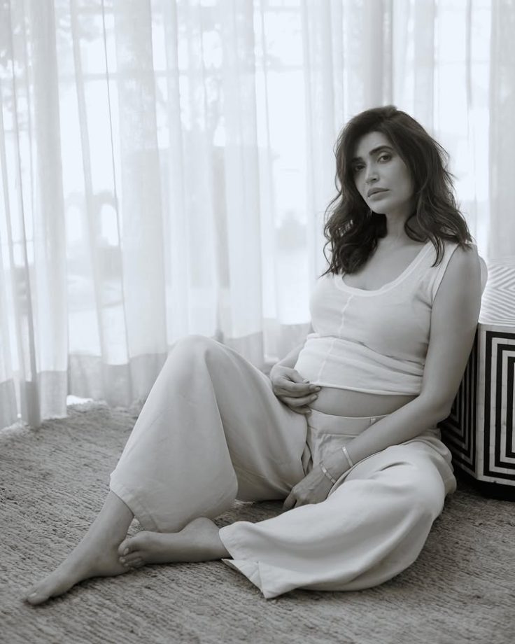 Karishma Tanna Pregnancy Comfy Fashion in Relaxed Co-Ord Look 998856