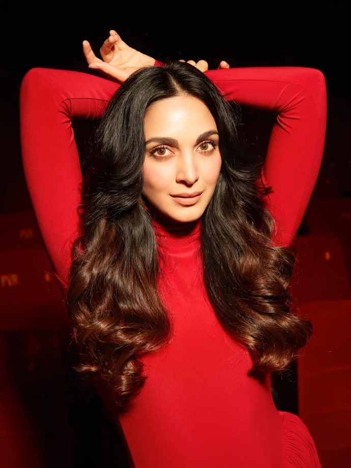 Kiara Advani brings full drama to the spotlight in a striking red dress 997567