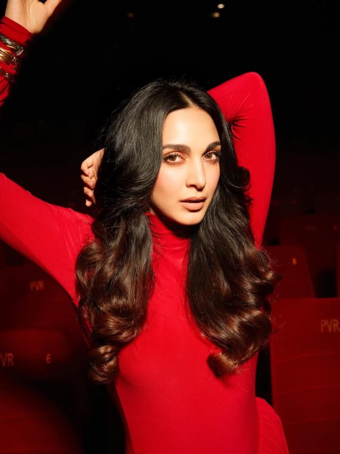 Kiara Advani brings full drama to the spotlight in a striking red dress 997568