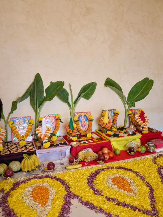 Manisha Rani Steps Into Her New Home In Mumbai, Shares Glimpse From 'Griha Pravesh' Puja 996495