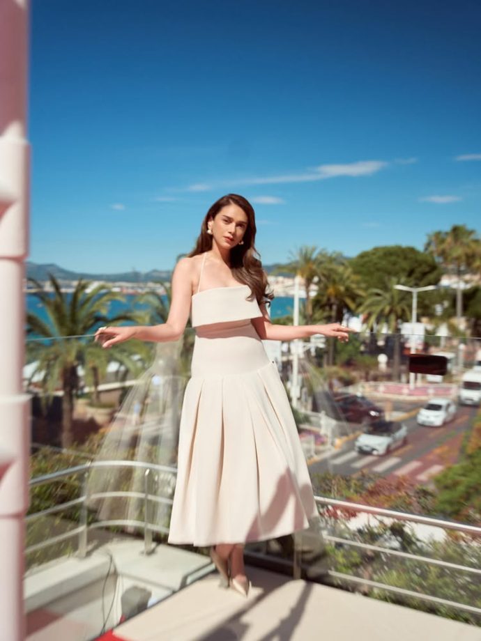 Mouni Roy And Aditi Rao Hydari Bring Two Very Different Glam Looks To Day 7 Of Cannes 2026 997910