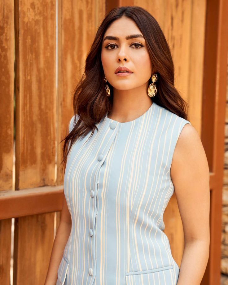 Mrunal Thakur keeps it sharp in a pastel co-ord with a clean, modern edge 996677