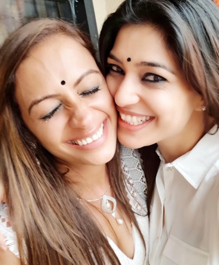 Neha Swami Sparks Nostalgia, Shares Throwback Pictures With Sanaya Irani, Ankita Lokhande & Others 997085