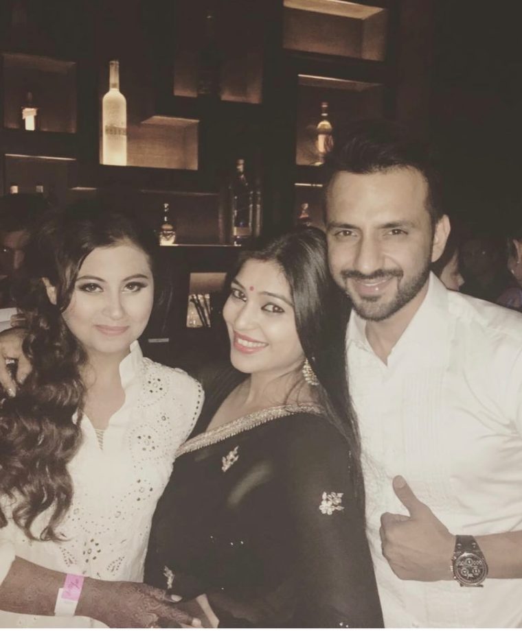 Neha Swami Sparks Nostalgia, Shares Throwback Pictures With Sanaya Irani, Ankita Lokhande & Others 997087