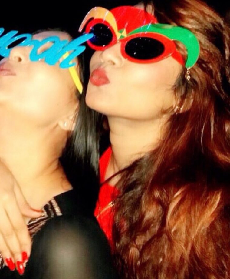Neha Swami Sparks Nostalgia, Shares Throwback Pictures With Sanaya Irani, Ankita Lokhande & Others 997091