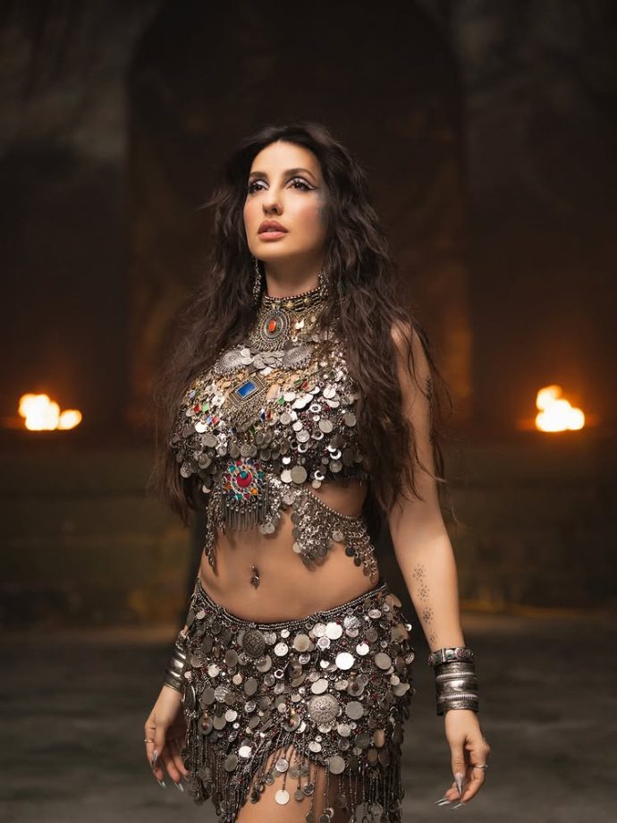 Nora Fatehi Lights Up the Scene in Bold Metallic Glam Look 998899