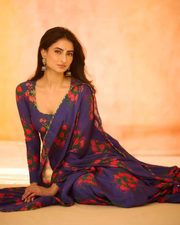 Palak Tiwari brings soft drama and desi charm in a floral anarkali 997579