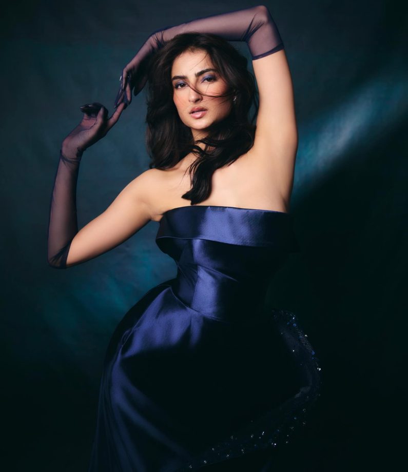 Palak Tiwari Owns the Spotlight in a Sculpted Blue Satin Look 998128