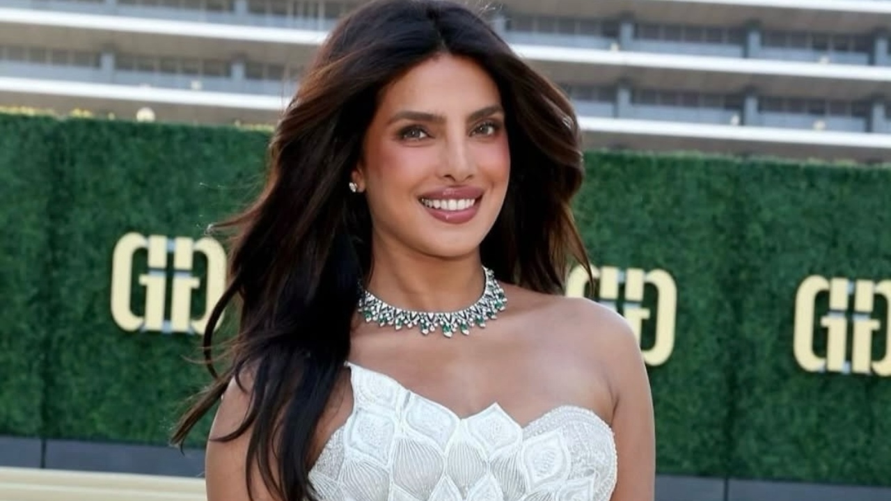 Priyanka Chopra Jonas, the actor, attended the Gold House event in a breathtaking custom creation by Amit Aggarwal, where she received the inaugural Vanguard honor while celebrating 25 years of her journey in entertainment. 996789