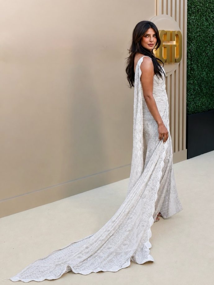 Priyanka Chopra Jonas, the actor, attended the Gold House event in a breathtaking custom creation by Amit Aggarwal, where she received the inaugural Vanguard honor while celebrating 25 years of her journey in entertainment. 996793