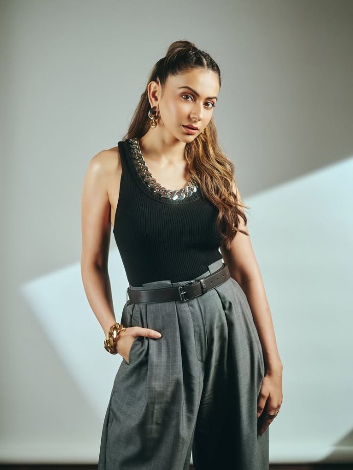 Rakul Preet Singh Keeps It Sharp And Stylish In Relaxed Power Dressing Look 997541