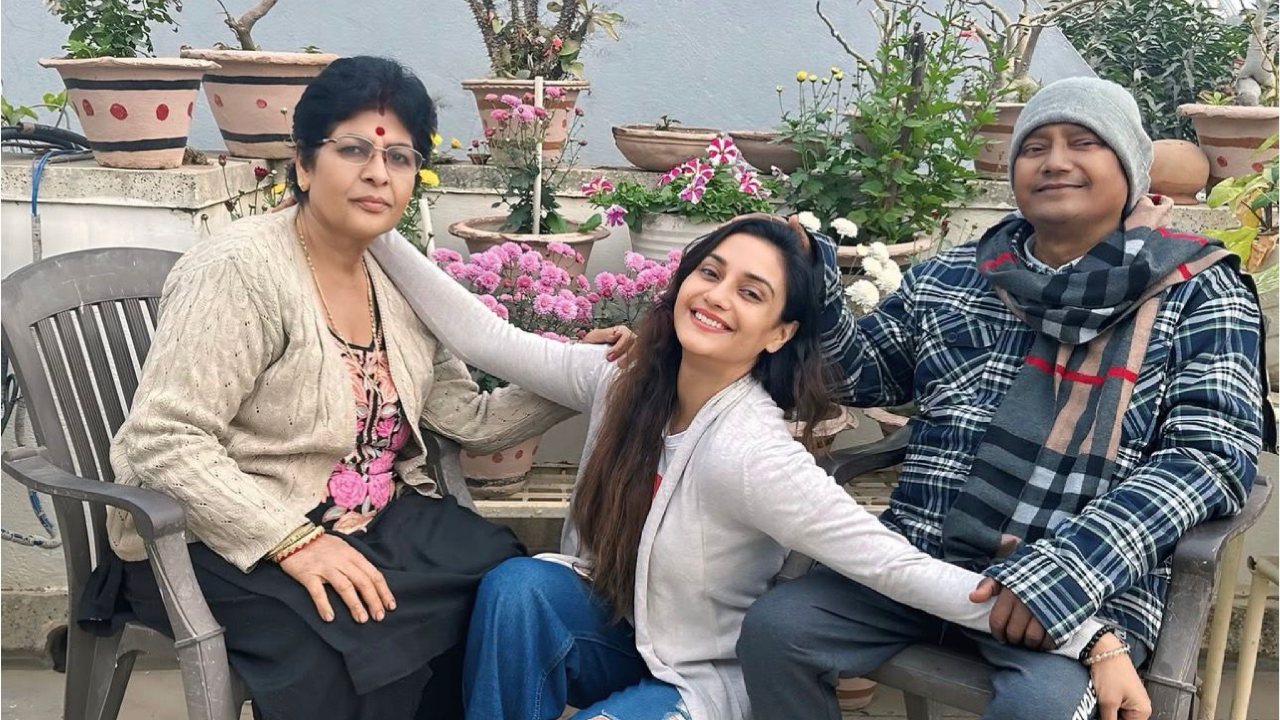 RIP: TV Actress Rati Pandey's Father Passes Away After Battling Kidney-Related Issues 998419