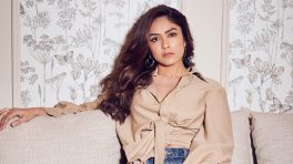 Steal The Spotlight In Denim Like Mrunal Thakur With This Chic Tie-knot Shirt Look