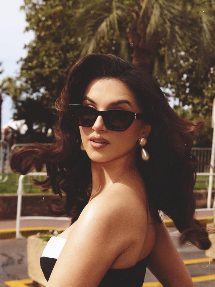 Tara Sutaria Turns Cannes Into Her Runway With Vintage-Inspired Look 997152