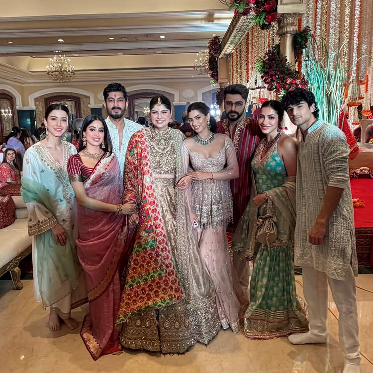 Bride-to-Be Anshula Kapoor Kicks Off Wedding Celebrations With a Prayer Ceremony; Her Dance Wins Hearts 1000985