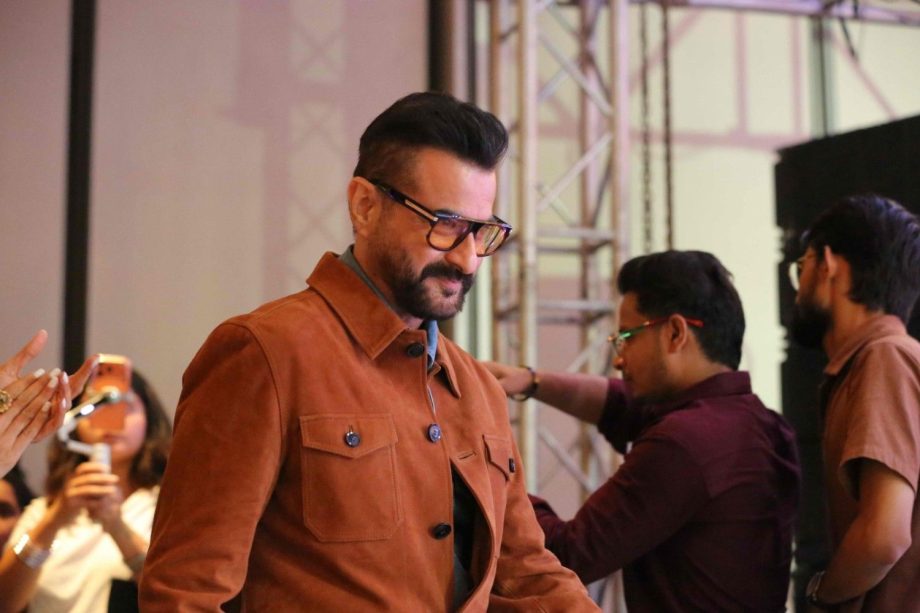 Candid Moments: IWMBuzz Digital Awards Season 8: India’s Biggest OTT and Web Entertainment 1000535