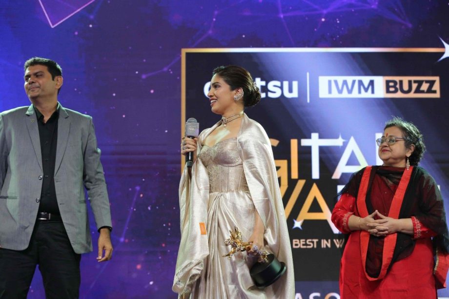 Candid Moments: IWMBuzz Digital Awards Season 8: India’s Biggest OTT and Web Entertainment 1000545