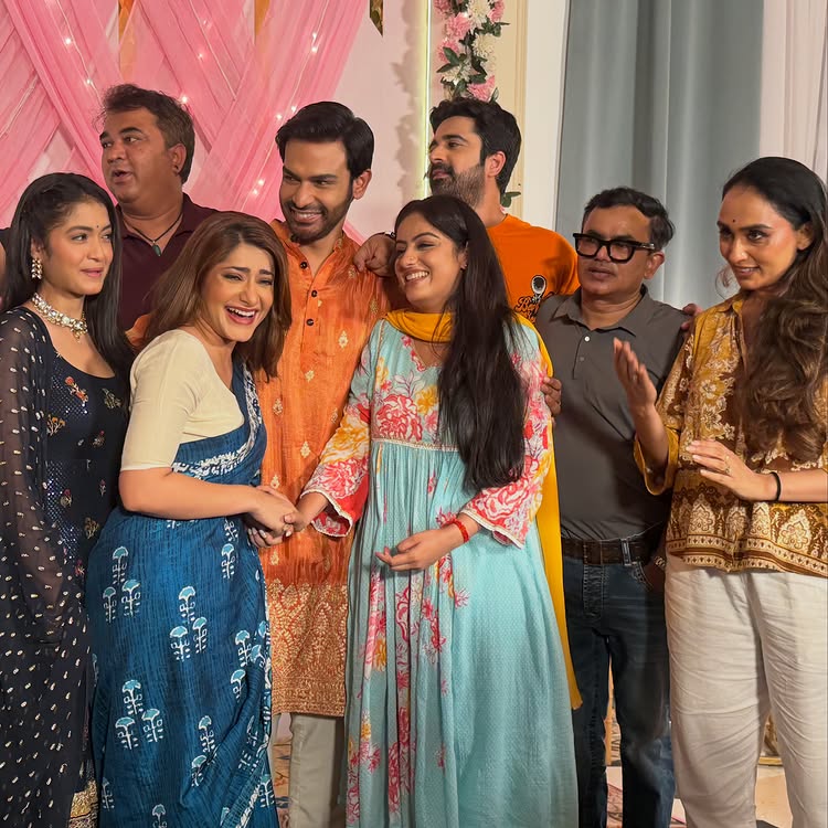 Deepika Singh, Naman Shaw & Jia Write Emotional Farewell Notes As Colors TV's Mangal Lakshmi Wraps Shoot 1001057